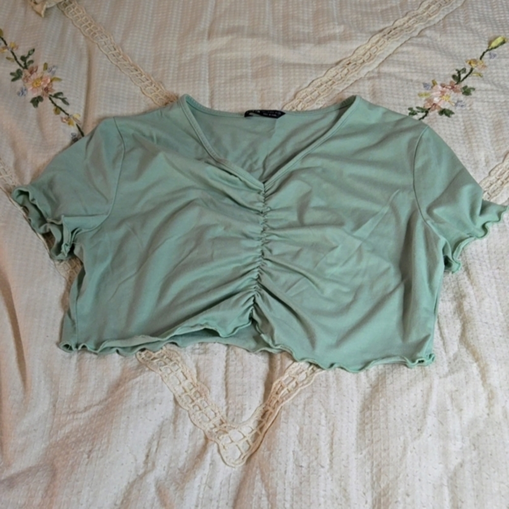 Green Cropped Tee